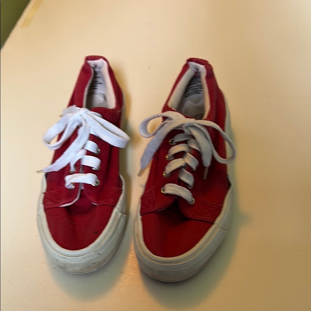 Red and White Canvas Sneakers with Lace-Up Design